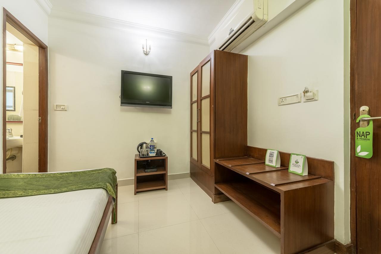 Treebo Angson Hotel Ченай Екстериор снимка